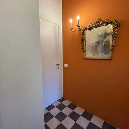 Apartment La Marina Di - Pier Lombardo Milan